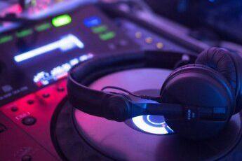 DJ Setup für dein Firmenevent